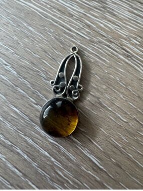 925 silver and amber necklace pendant